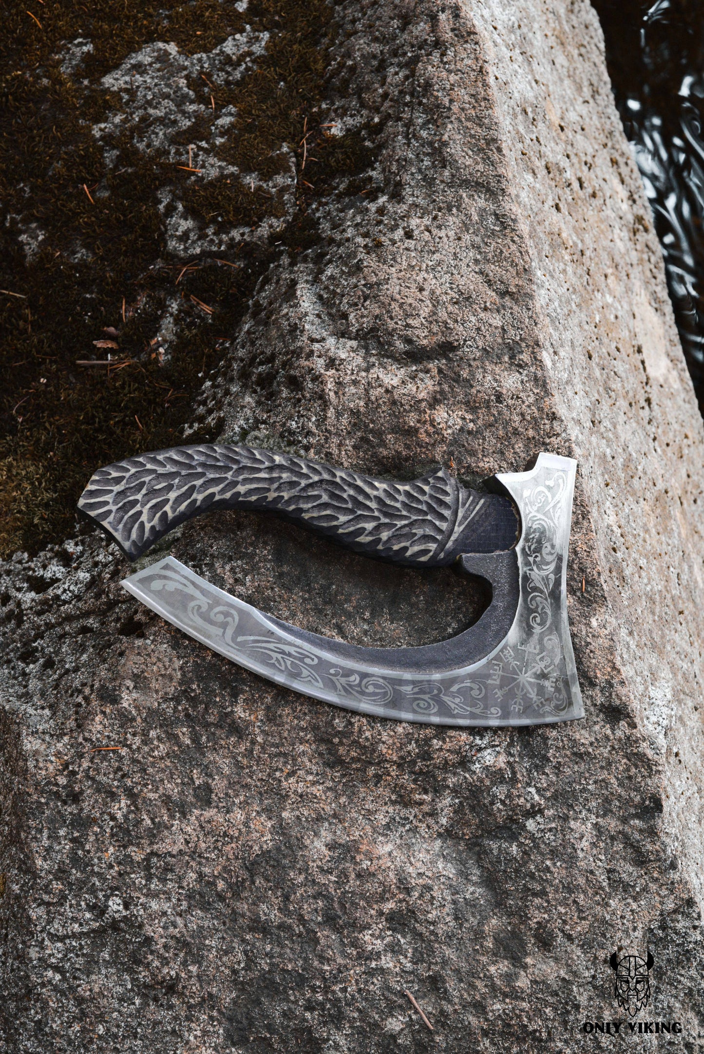Pizza Cutter Axe & Leather Axe Sheath